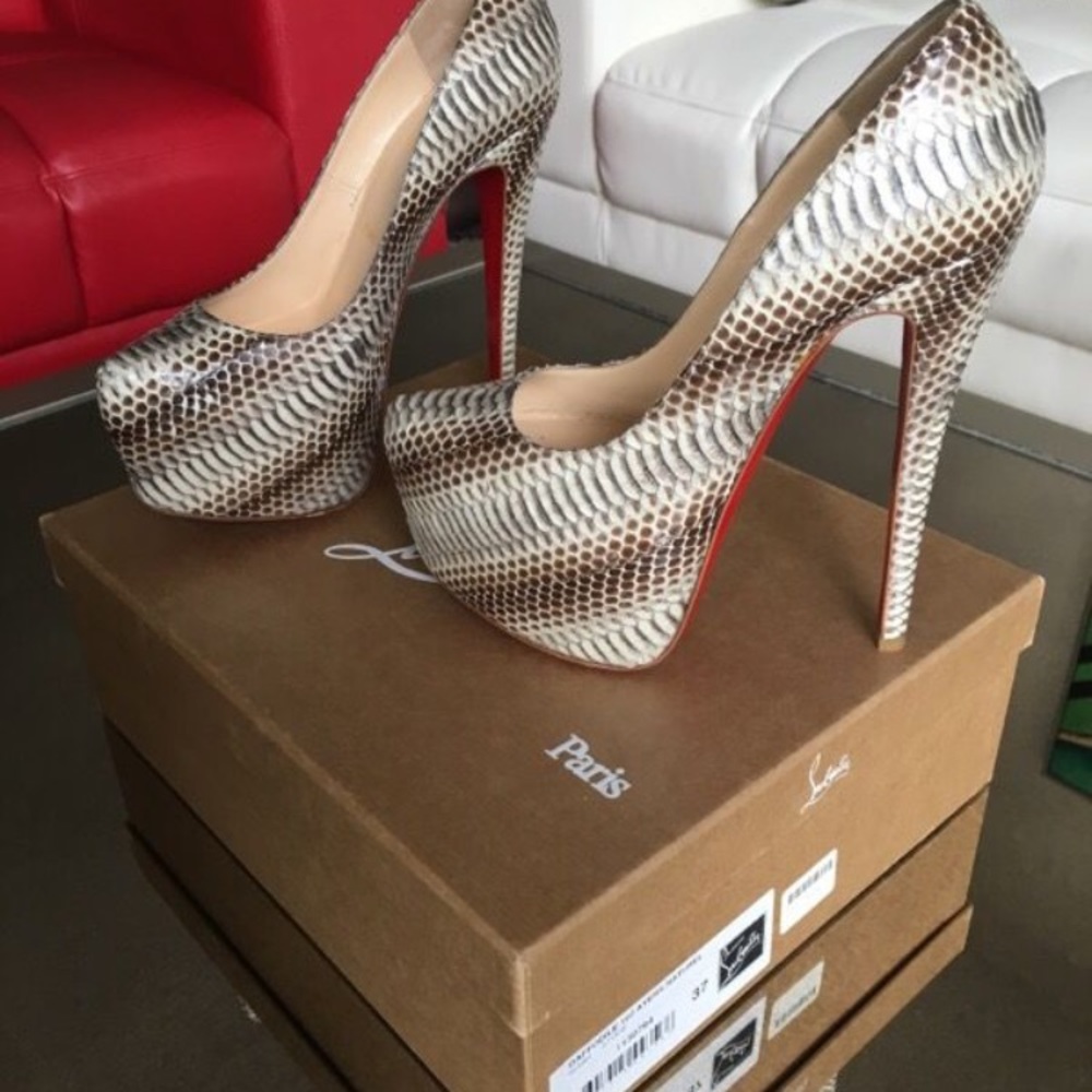 Christian Loubitin Snakeskin Daffodile Pumps